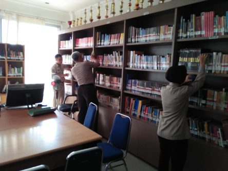 Picture3-444x333 Profil Perpustakaan