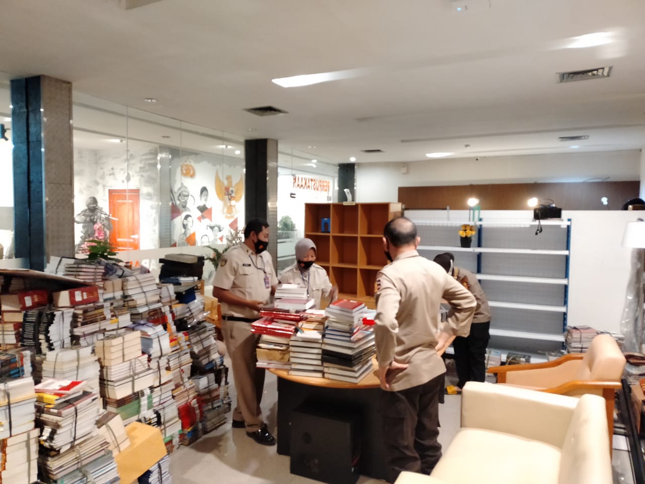 Picture6 Kegiatan Perpustakaan