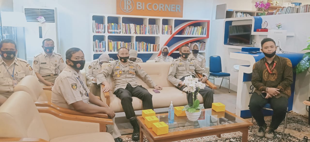 foto-bi-corner10 Kegiatan Perpustakaan