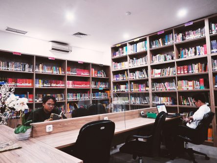VISI-scaled-444x333 Profil Perpustakaan