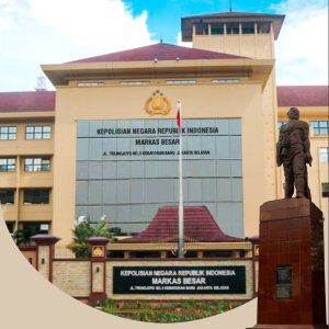 BUKU SEJARAH PERKEMBANGAN POLRI ERA REFORMASI